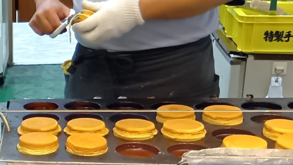 トレトレ倉庫佐伯店、十時商店、たこ焼き、回転焼