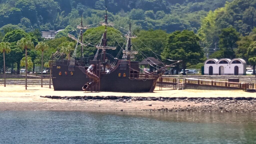 大分、田ノ浦ビーチ、帆船、遊具、すべり台、ユニバーサル設計